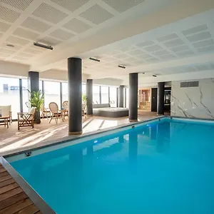 Apartahotel Le Barracuda & Spa, Centre Port, Pieds Dans L'eau, Vue ****