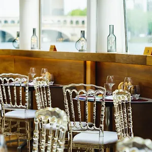 Vip Yacht & Hotel