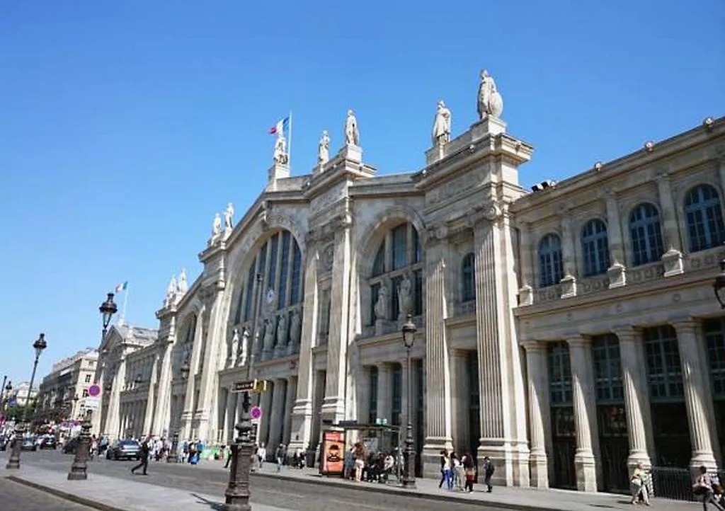 Hotel Montana Paris Lafayette