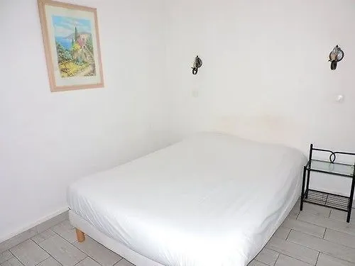 Hotel Montana Paris Lafayette 2*,  Frankrike